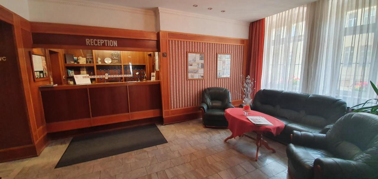 Hotel "Stadt Koethen" 克滕 外观 照片