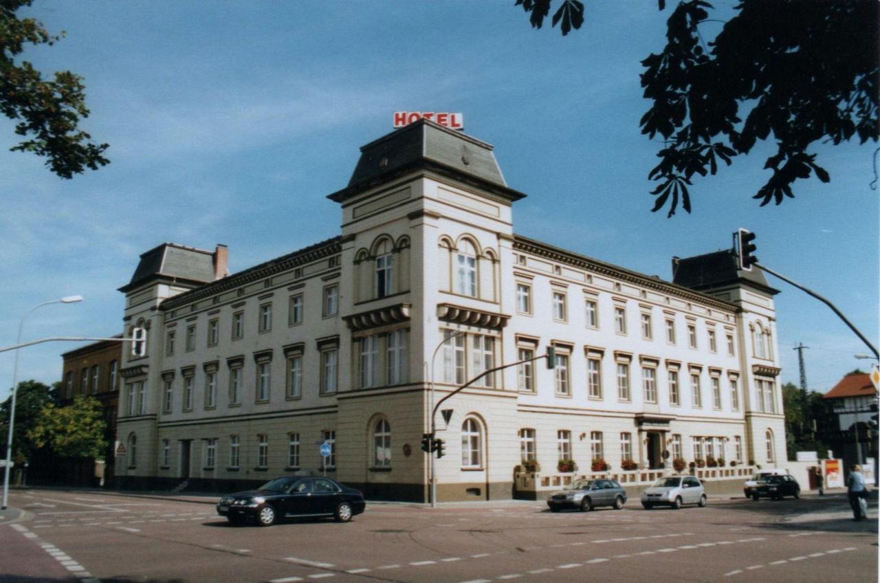 Hotel "Stadt Koethen" 克滕 外观 照片